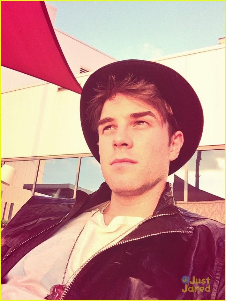 Nathaniel Buzolic
