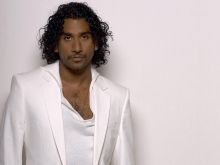 Naveen Andrews