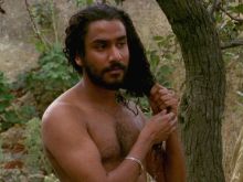 Naveen Andrews