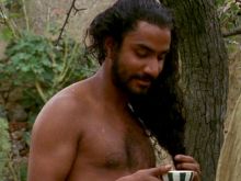 Naveen Andrews