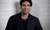 Naveen Andrews