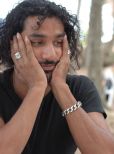 Naveen Andrews