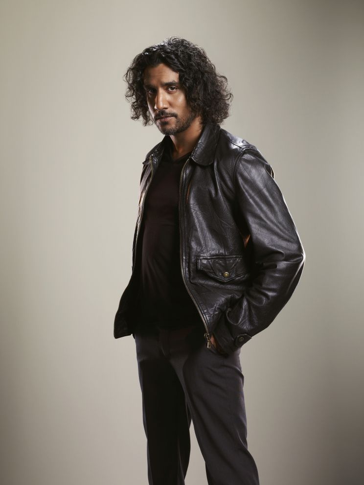 Naveen Andrews