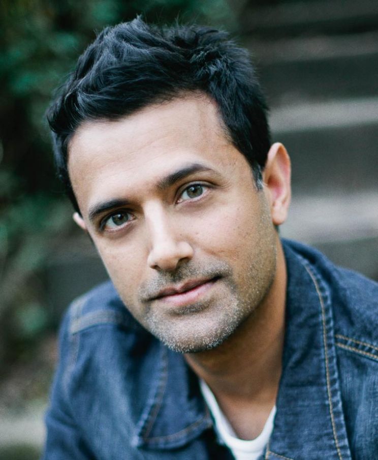 Navin Chowdhry