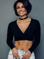 Nazanin Mandi photo