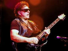 Neal Schon