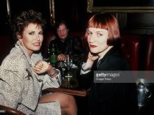 Nell Campbell