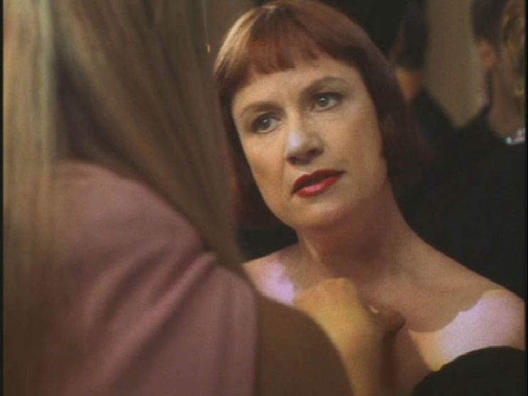 Nell Campbell