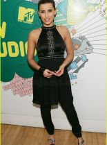 Nelly Furtado #682805 picture (Portrait Medium)