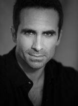 Nestor Carbonell photo