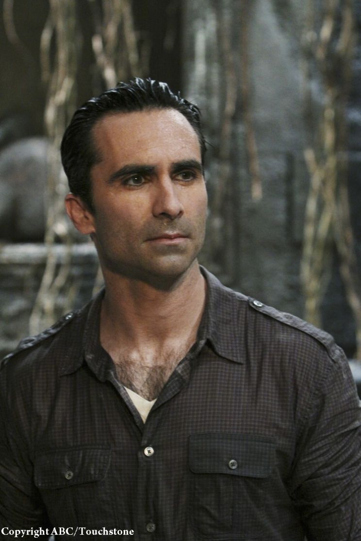 Nestor Carbonell