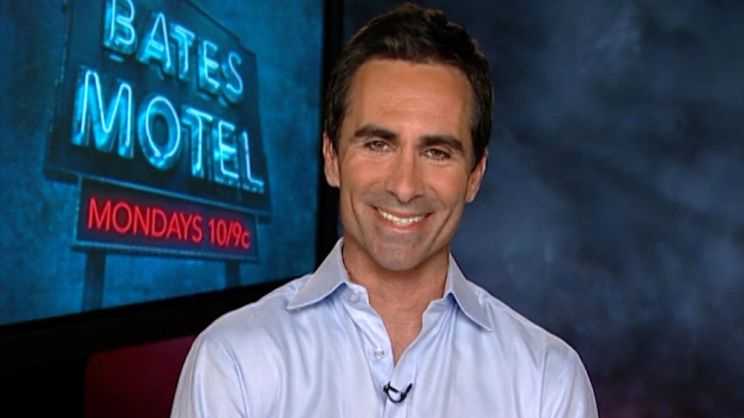 Nestor Carbonell