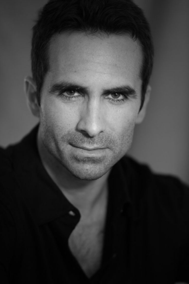 Nestor Carbonell
