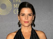 Neve Campbell