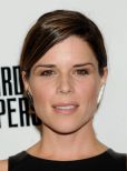 Neve Campbell