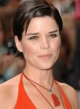 Neve Campbell