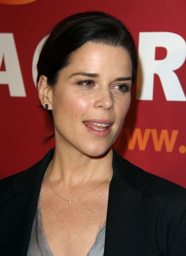 Neve Campbell