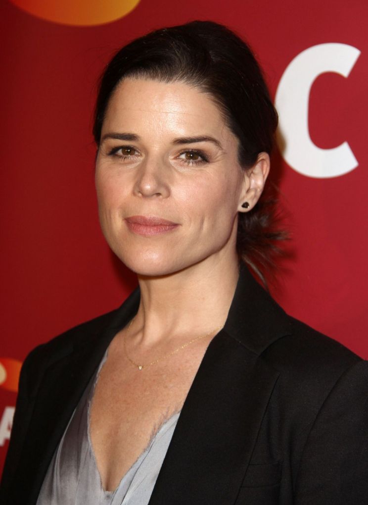 Neve Campbell