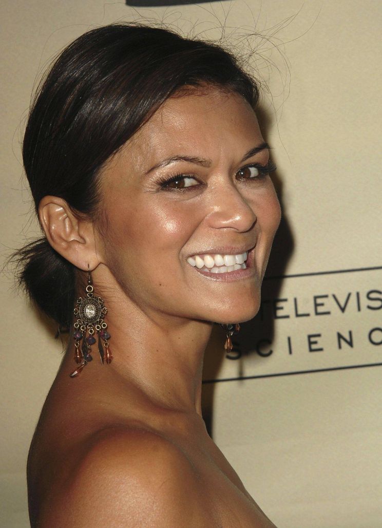 Nia Peeples