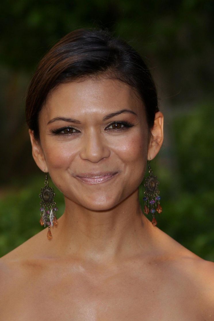 Nia Peeples