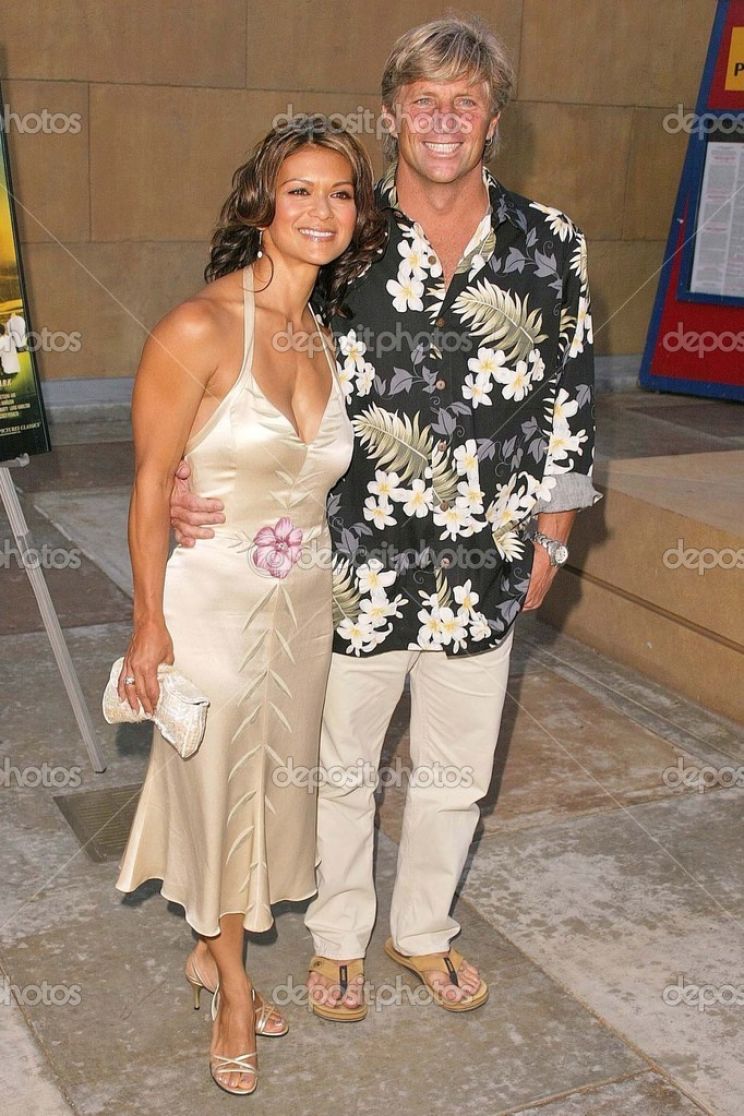 Nia Peeples