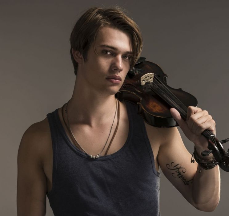 Nicholas Galitzine