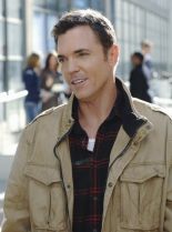 Nicholas Lea