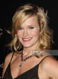 Nicholle Tom