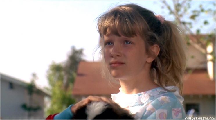 Nicholle Tom