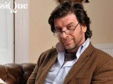 Nick Knowles