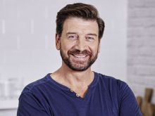 Nick Knowles