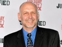 Nick Searcy