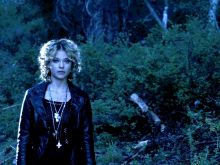 Nicki Aycox