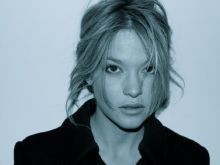 Nicki Aycox