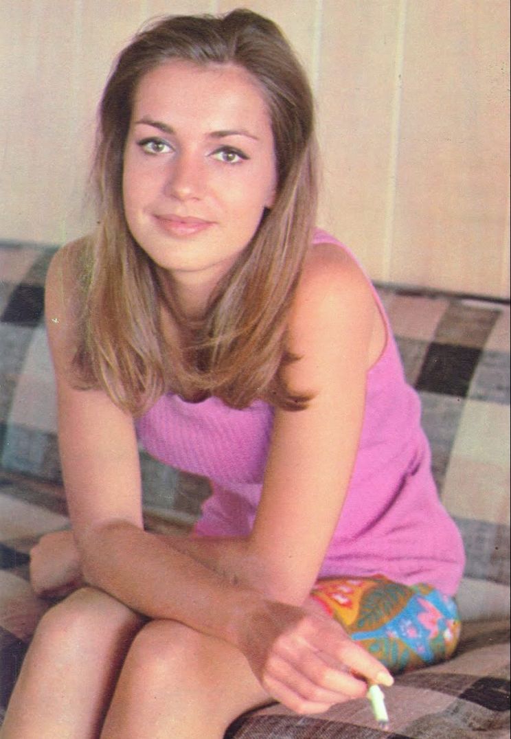 Nicola Pagett