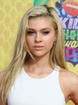 Nicola Peltz