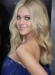 Nicola Peltz