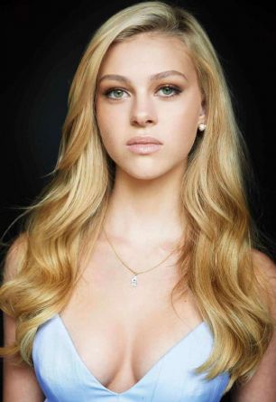 Nicola Peltz