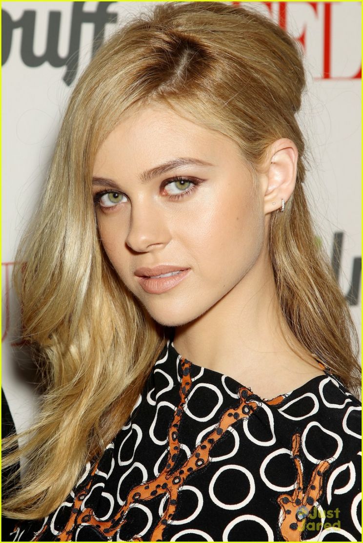 Nicola Peltz