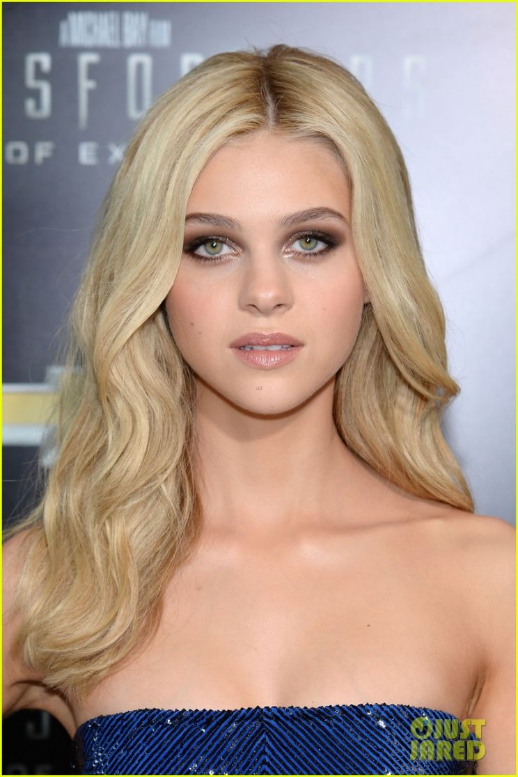 Nicola Peltz