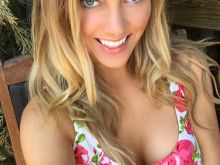 Nicole Arbour