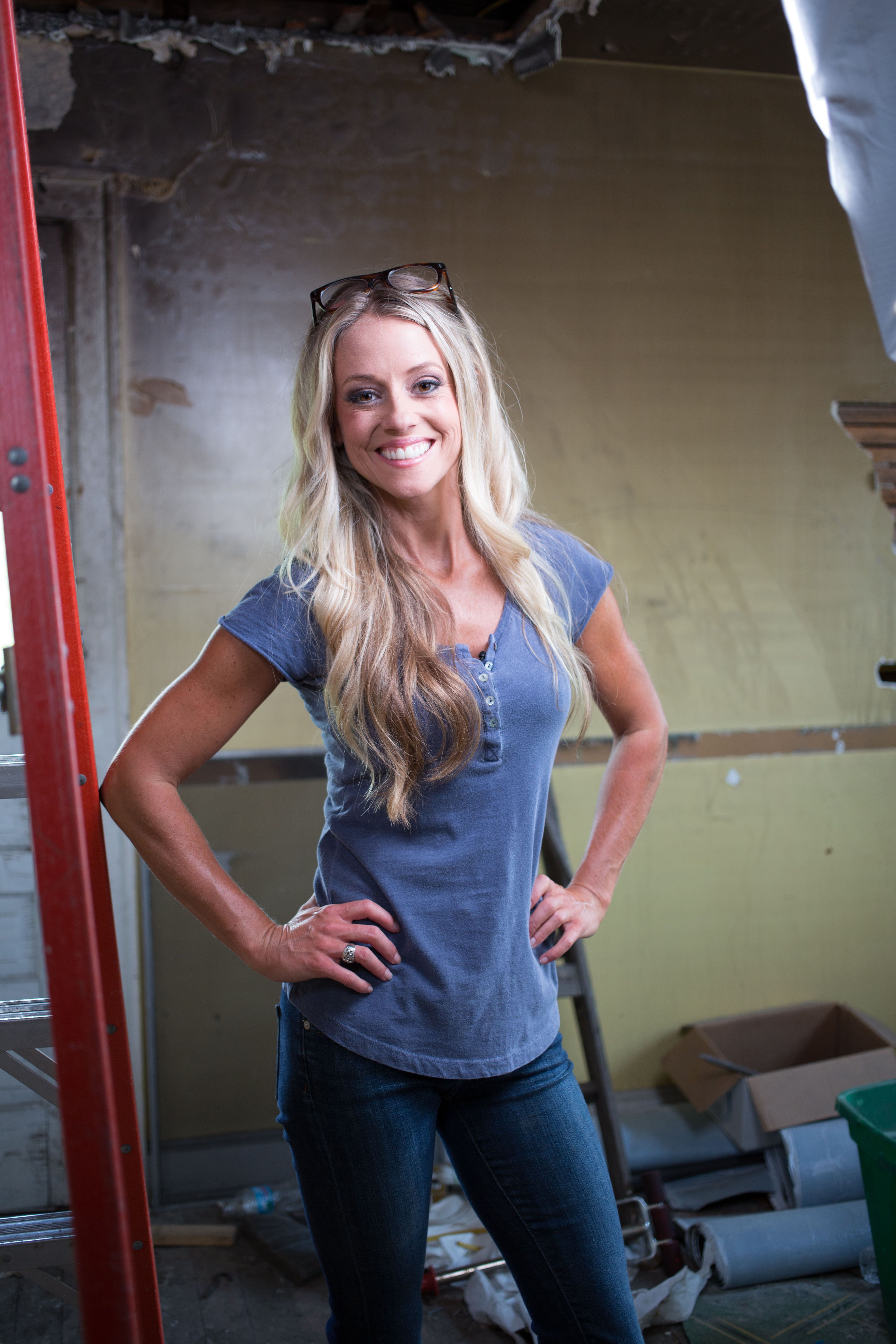 Pictures of Nicole Curtis
