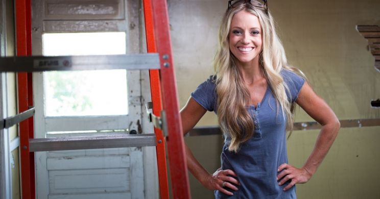 Nicole Curtis