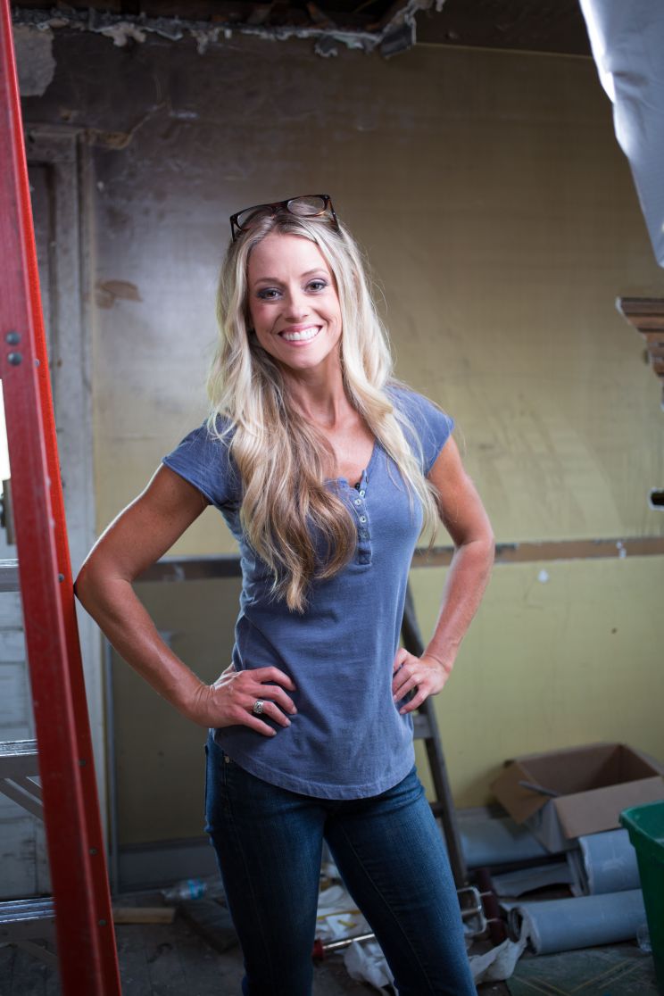 Nicole Curtis