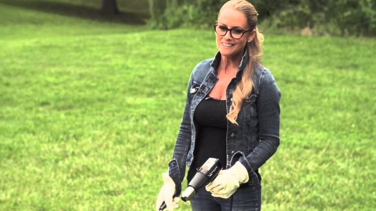 Nicole Curtis