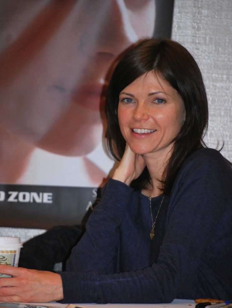 Nicole de Boer