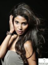 Nicole Faria