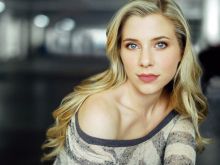 Nicole Holt