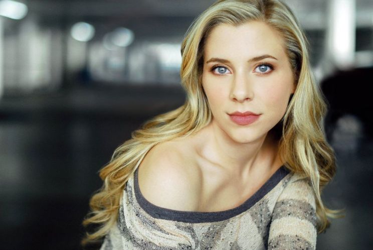 Nicole Holt