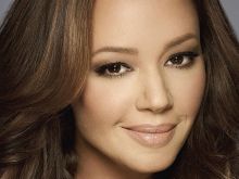 Nicole Remini